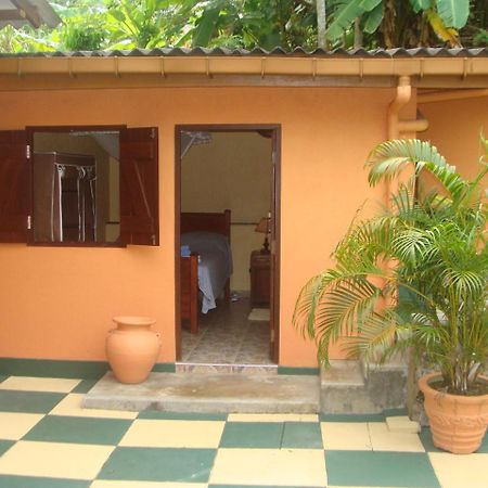 Jacks Bed And Breakfast Talpe Εξωτερικό φωτογραφία