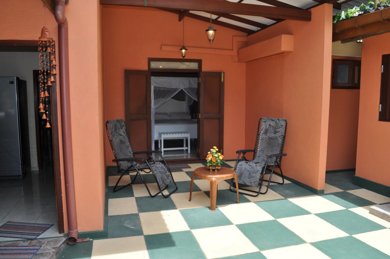 Jacks Bed And Breakfast Talpe Εξωτερικό φωτογραφία